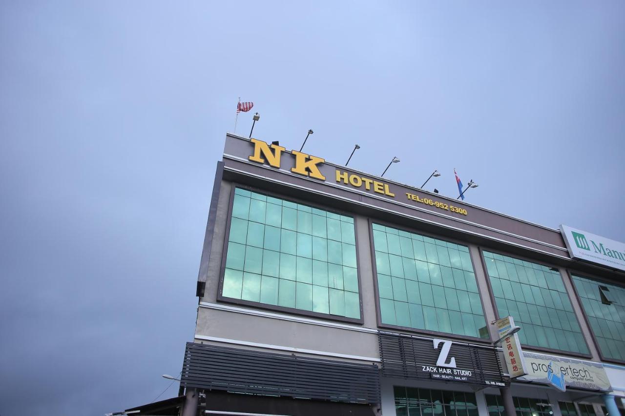 N K Hotel Muar Exterior foto